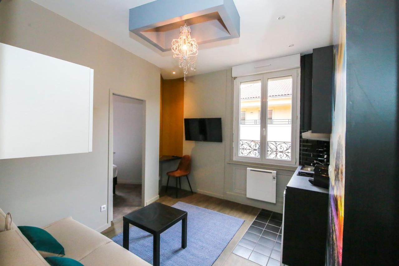 Le Vintage, T2 Hypercentre Chic Et Cosy, Wifi Par Sovalfi Apartman Saint-Etienne  Kültér fotó