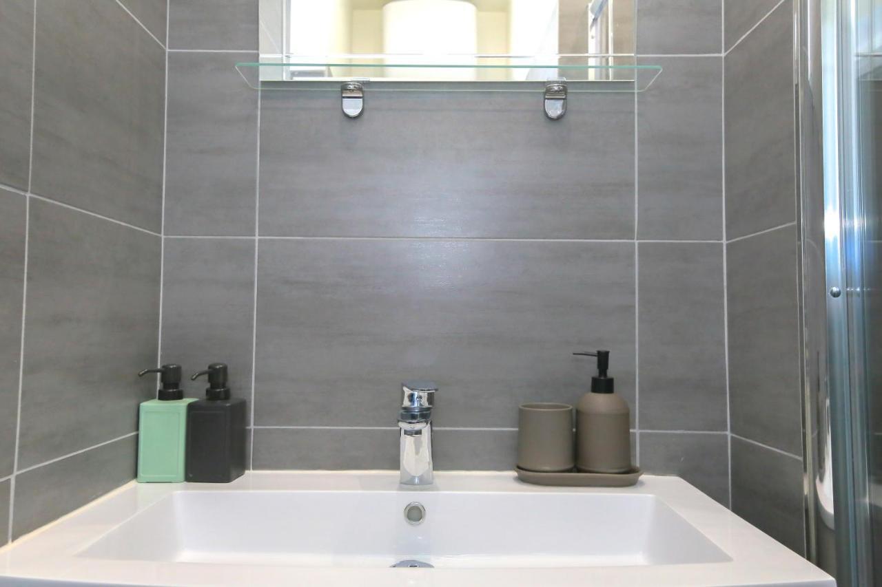 Le Vintage, T2 Hypercentre Chic Et Cosy, Wifi Par Sovalfi Apartman Saint-Etienne  Kültér fotó